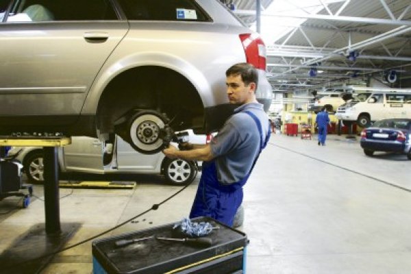 Dacia a fabricat 9 milioane de şasiuri şi 2.500.000 de cutii de viteze JH